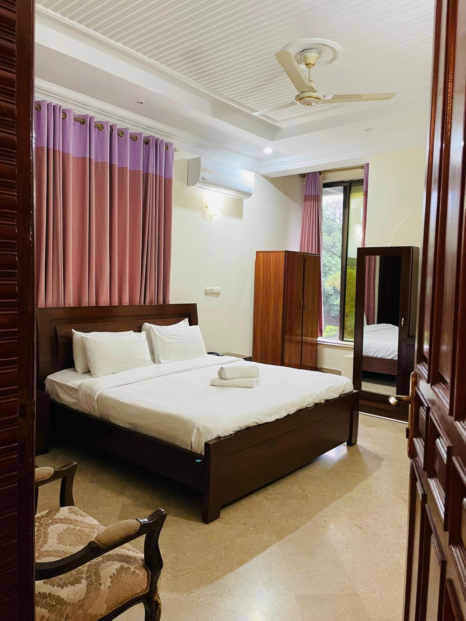 Executive Galaxy Guest House Ισλαμαμπάντ Εξωτερικό φωτογραφία