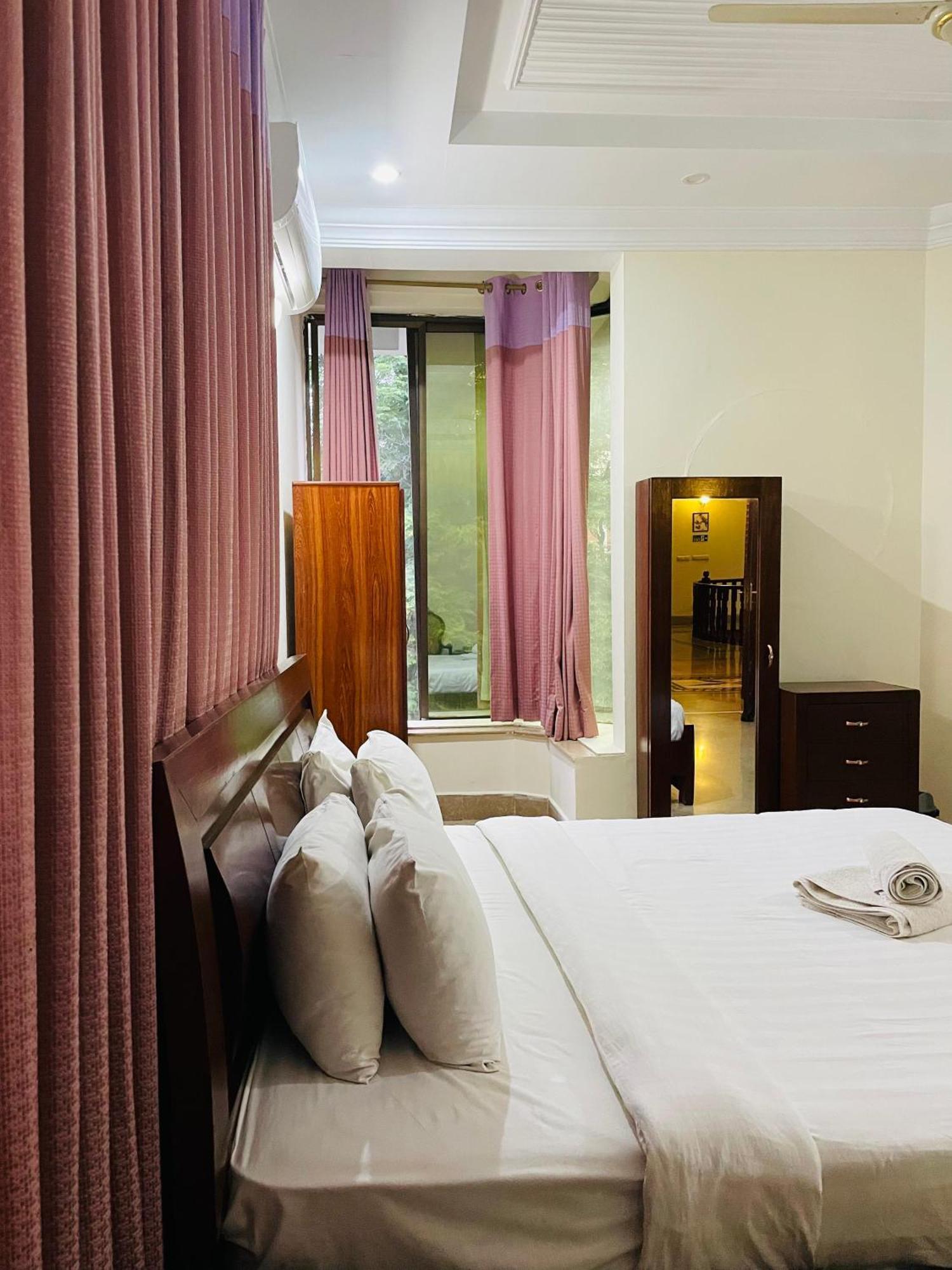Executive Galaxy Guest House Ισλαμαμπάντ Εξωτερικό φωτογραφία