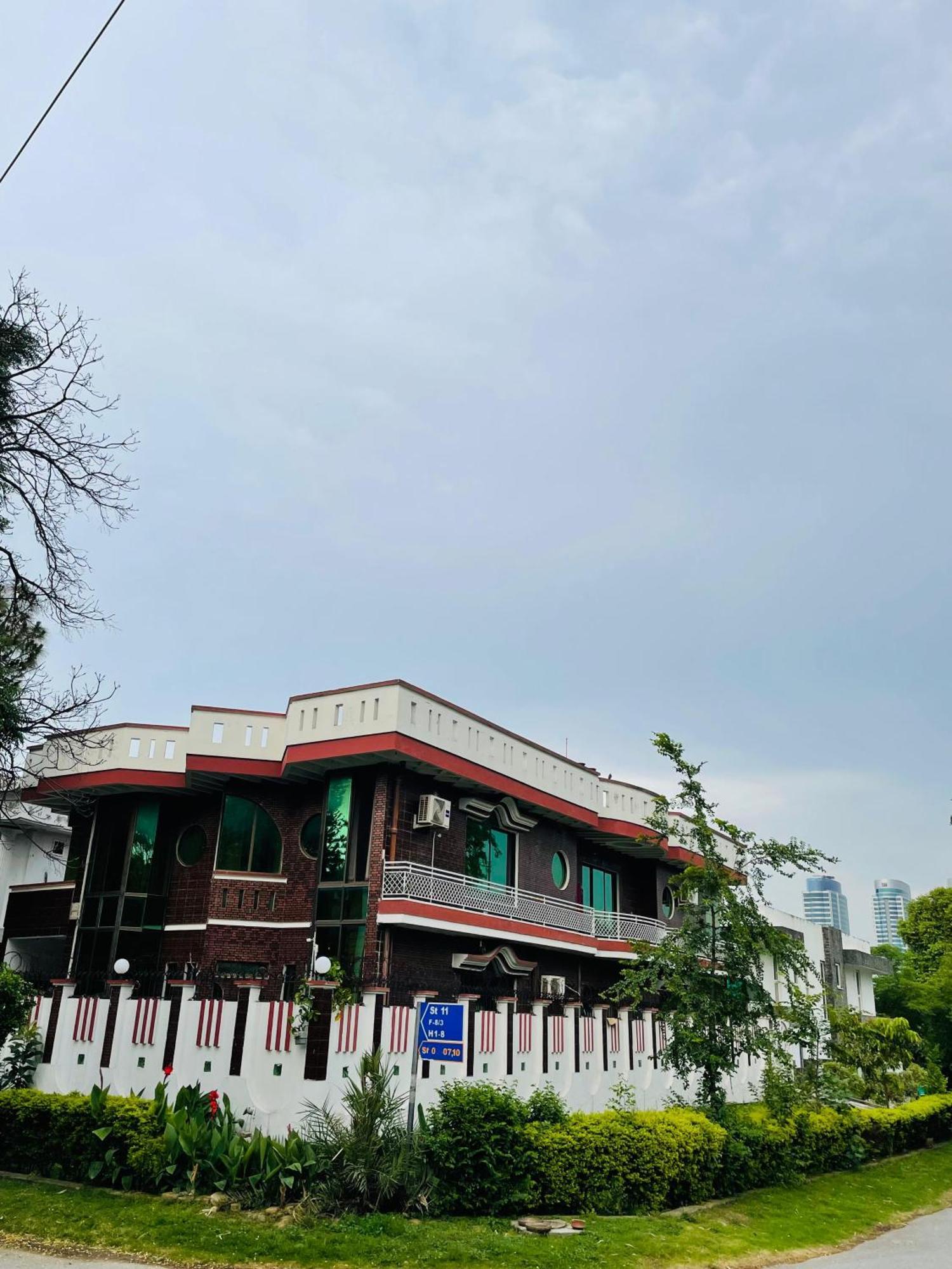 Executive Galaxy Guest House Ισλαμαμπάντ Εξωτερικό φωτογραφία