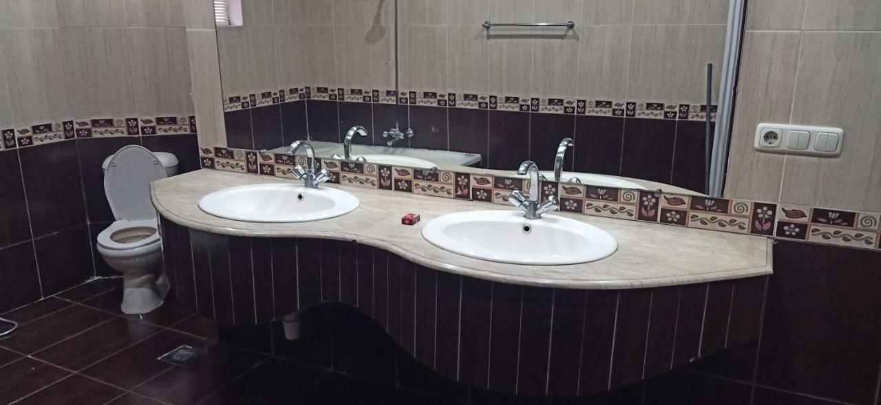 Executive Galaxy Guest House Ισλαμαμπάντ Εξωτερικό φωτογραφία