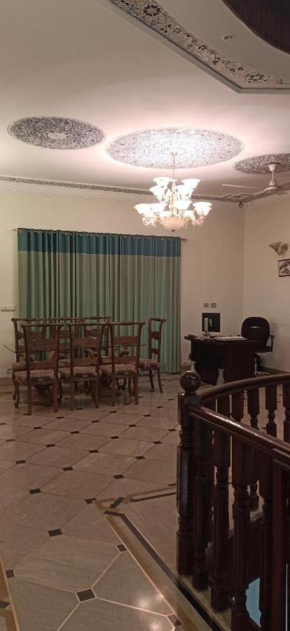 Executive Galaxy Guest House Ισλαμαμπάντ Εξωτερικό φωτογραφία