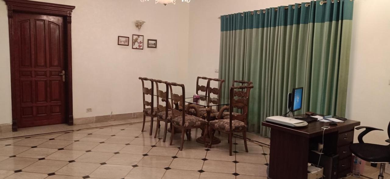 Executive Galaxy Guest House Ισλαμαμπάντ Εξωτερικό φωτογραφία